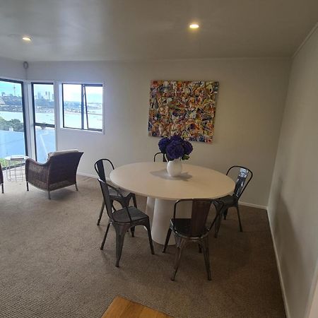 2 Bedroom Home, City And Sea Views Auckland Buitenkant foto